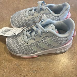 NWT Adidas infant Racer TR 2.0 size 6K
